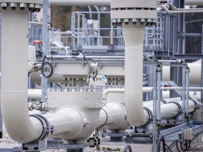 IEA điều chỉnh tăng dự báo về nguồn cung và nhu cầu dầu toàn cầu trong năm 2023